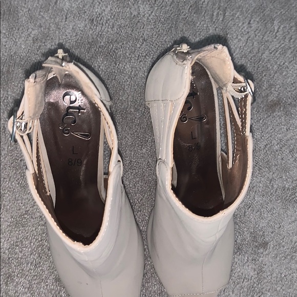 High heels!! - Picture 5 of 6